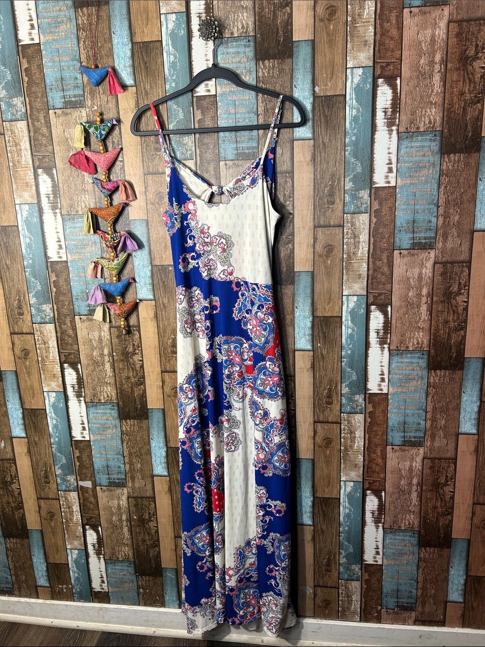 VENUS Blue, White and Red Paisley Maxi Dress